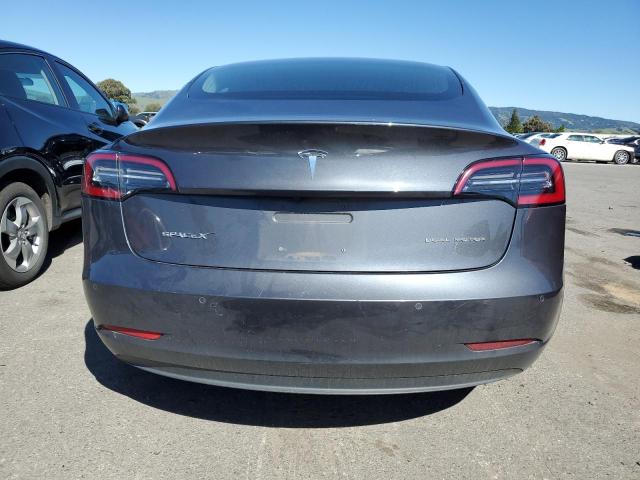 Photo 5 VIN: 5YJ3E1EB3JF090729 - TESLA MODEL 3 