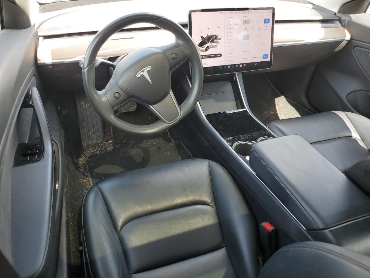 Photo 7 VIN: 5YJ3E1EB3JF115533 - TESLA MODEL 3 