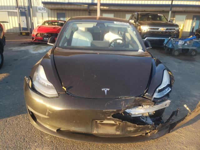 Photo 4 VIN: 5YJ3E1EB3JF170032 - TESLA MODEL 3 