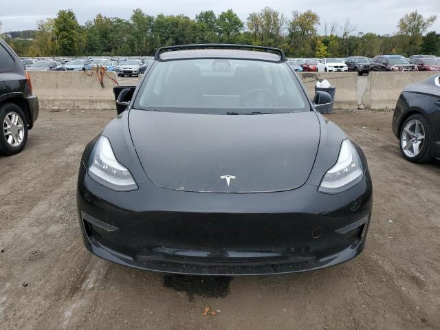 Photo 4 VIN: 5YJ3E1EB3JF170483 - TESLA MODEL 3 