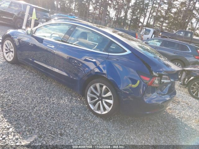 Photo 2 VIN: 5YJ3E1EB3JF185520 - TESLA MODEL 3 