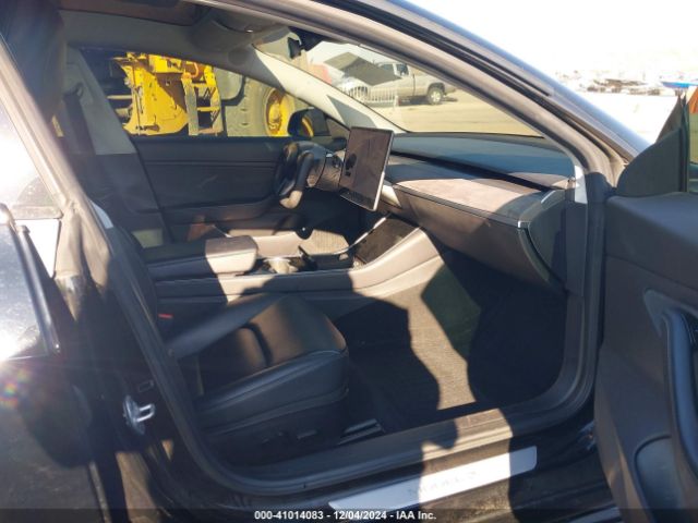 Photo 4 VIN: 5YJ3E1EB3KF237701 - TESLA MODEL 3 