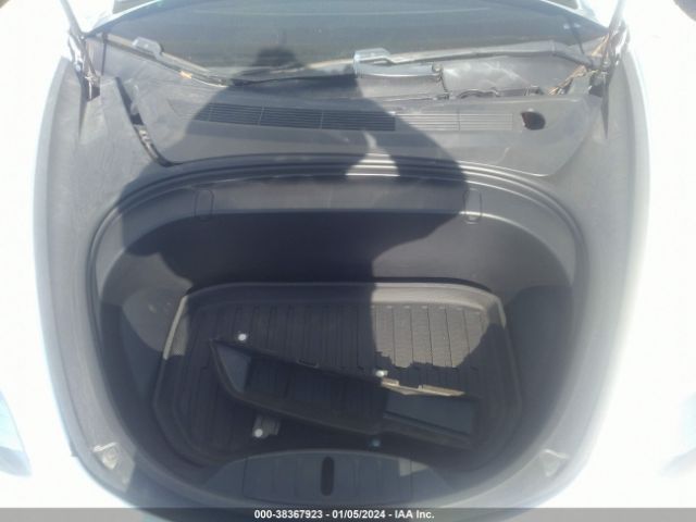 Photo 9 VIN: 5YJ3E1EB3KF368319 - TESLA MODEL 3 