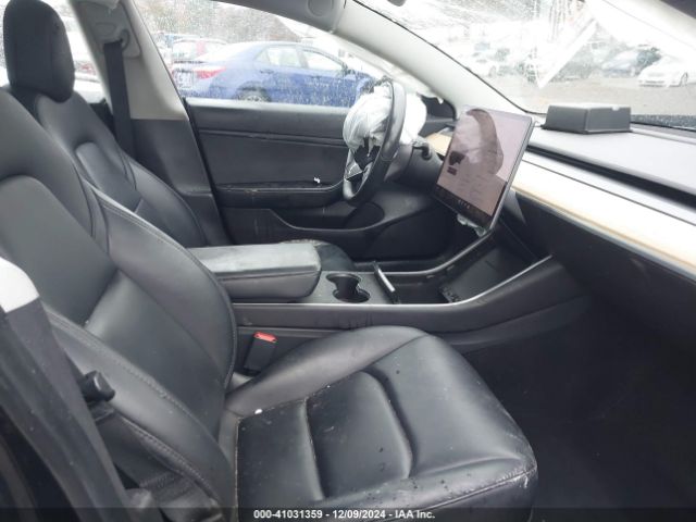 Photo 4 VIN: 5YJ3E1EB3KF385024 - TESLA MODEL 3 