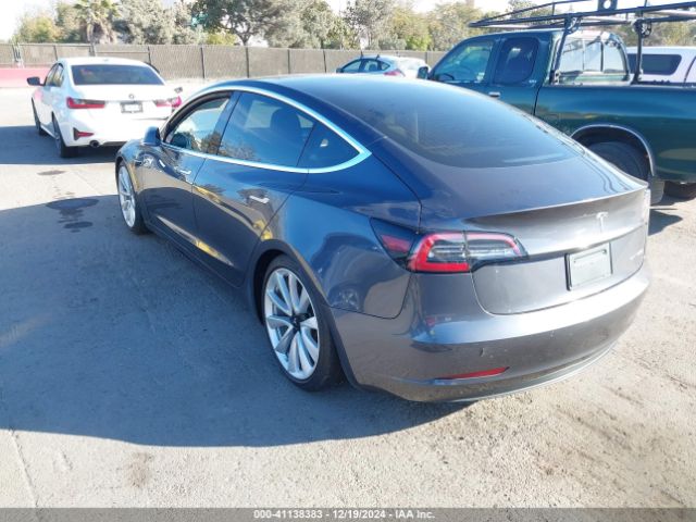 Photo 2 VIN: 5YJ3E1EB3KF406552 - TESLA MODEL 3 