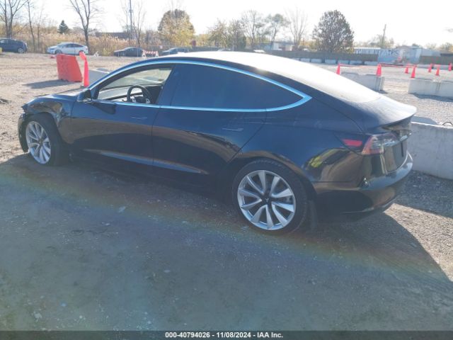 Photo 2 VIN: 5YJ3E1EB3KF421889 - TESLA MODEL 3 