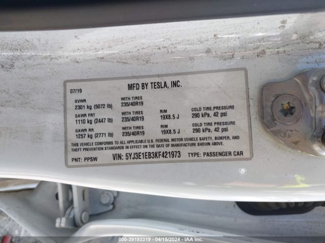 Photo 8 VIN: 5YJ3E1EB3KF421973 - TESLA MODEL 3 