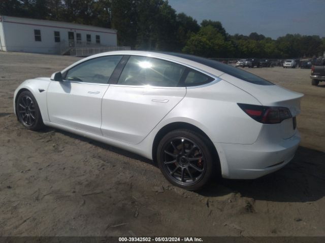 Photo 2 VIN: 5YJ3E1EB3KF421973 - TESLA MODEL 3 