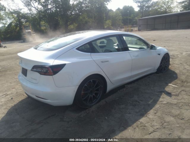 Photo 3 VIN: 5YJ3E1EB3KF421973 - TESLA MODEL 3 