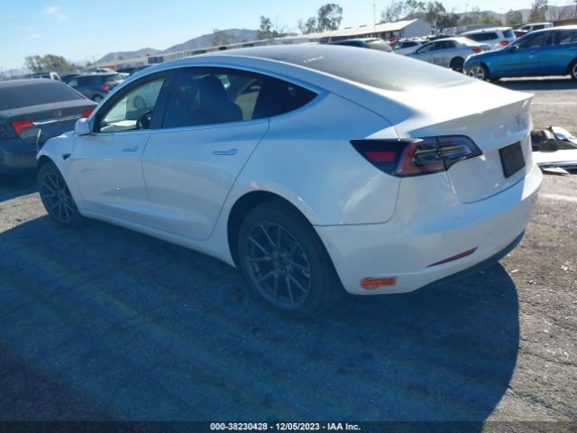 Photo 2 VIN: 5YJ3E1EB3KF511740 - TESLA MODEL 3 