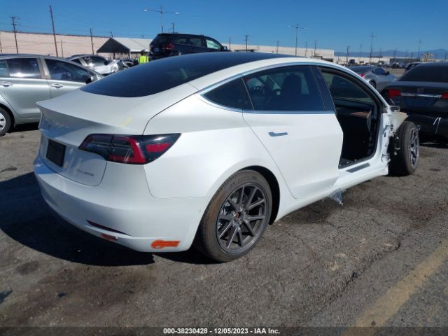 Photo 3 VIN: 5YJ3E1EB3KF511740 - TESLA MODEL 3 