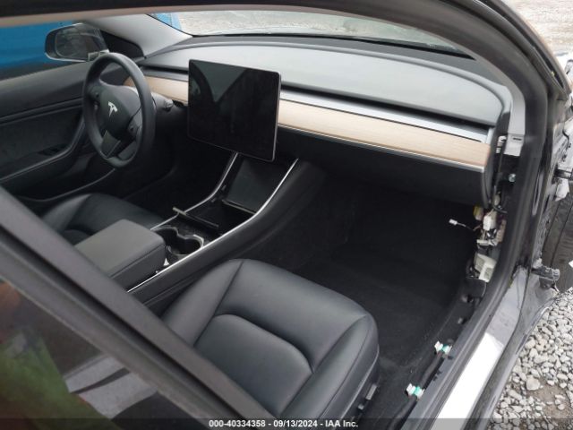 Photo 4 VIN: 5YJ3E1EB3LF811733 - TESLA MODEL 3 