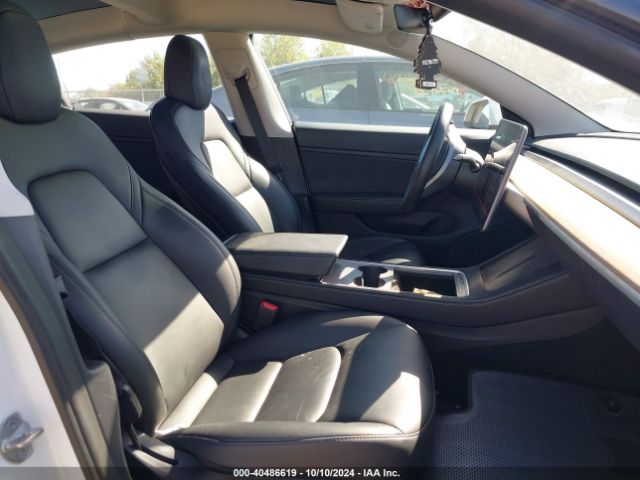 Photo 4 VIN: 5YJ3E1EB3MF902910 - TESLA MODEL 3 