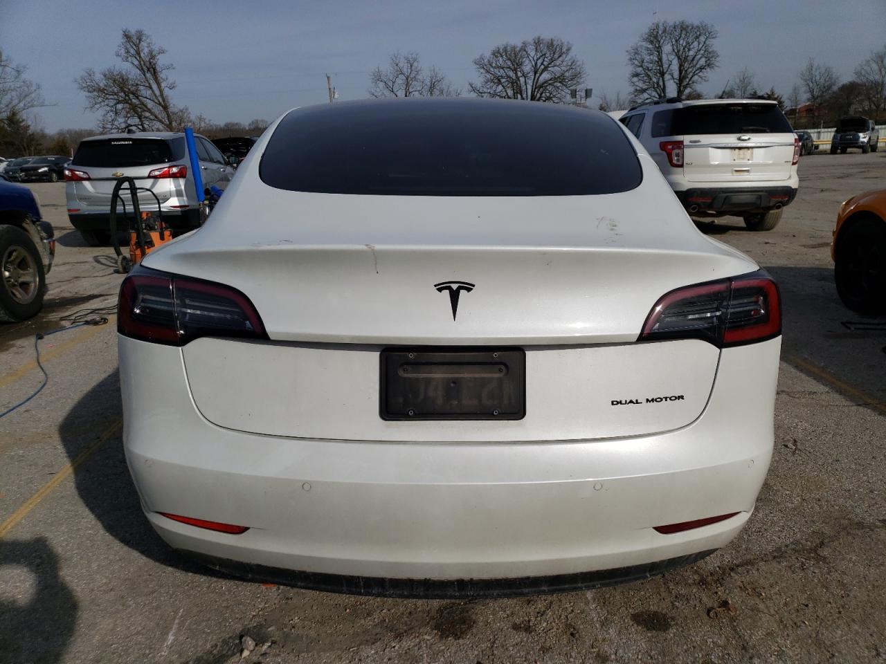 Photo 5 VIN: 5YJ3E1EB3MF980524 - TESLA MODEL 3 