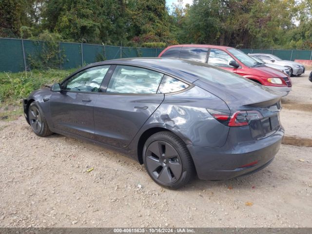 Photo 2 VIN: 5YJ3E1EB3NF126733 - TESLA MODEL 3 