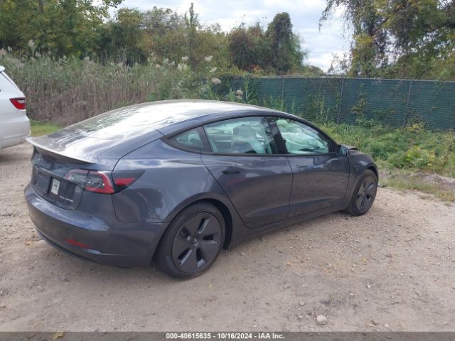 Photo 3 VIN: 5YJ3E1EB3NF126733 - TESLA MODEL 3 