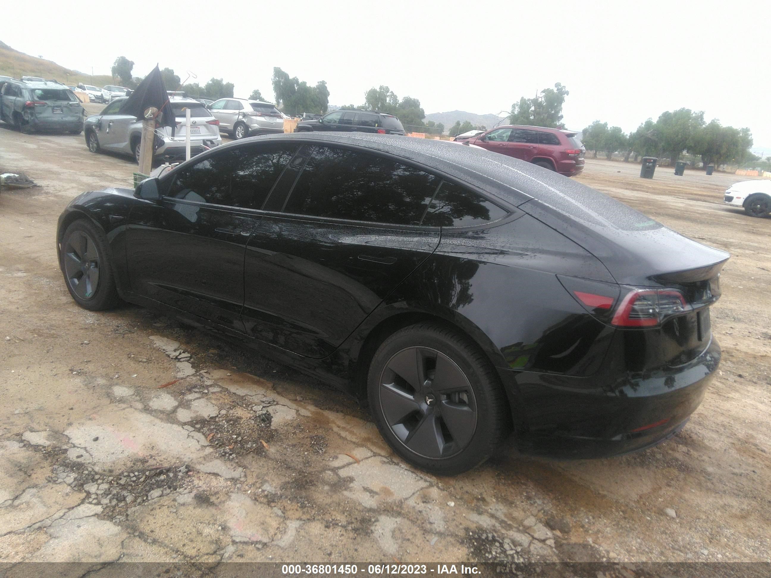 Photo 2 VIN: 5YJ3E1EB3NF208123 - TESLA MODEL 3 