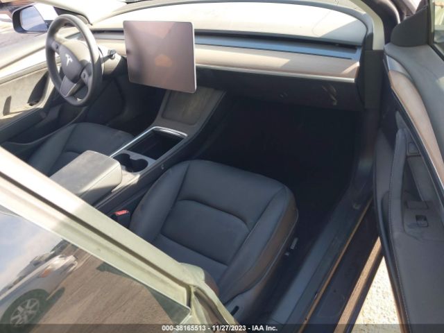 Photo 4 VIN: 5YJ3E1EB3NF237637 - TESLA MODEL 3 