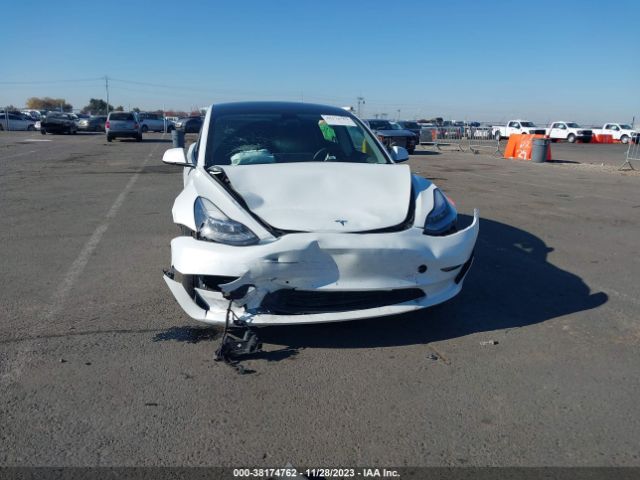 Photo 5 VIN: 5YJ3E1EB3NF262859 - TESLA MODEL 3 