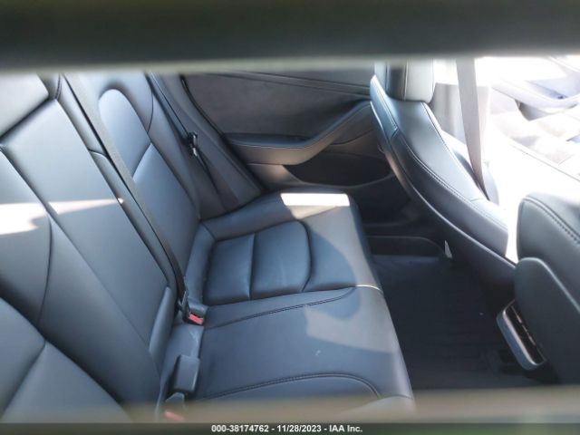 Photo 7 VIN: 5YJ3E1EB3NF262859 - TESLA MODEL 3 