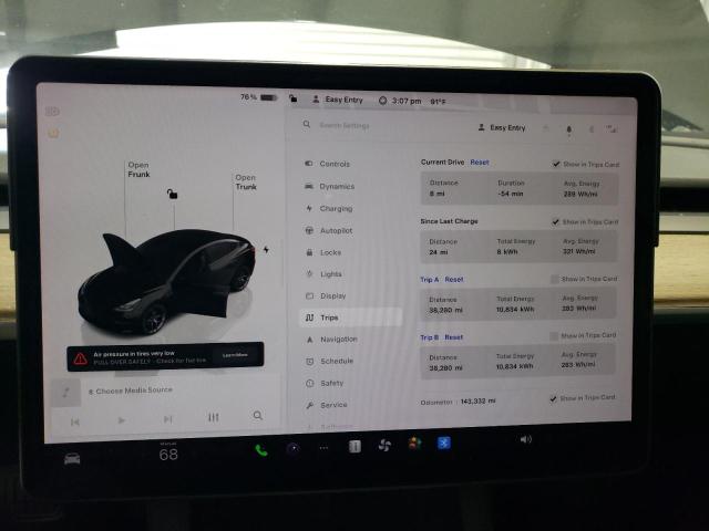 Photo 8 VIN: 5YJ3E1EB3NF286174 - TESLA MODEL 3 