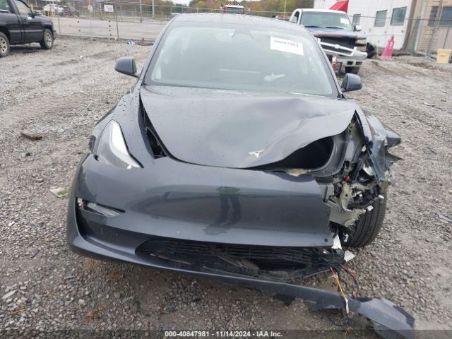 Photo 9 VIN: 5YJ3E1EB3NF352741 - TESLA MODEL 3 