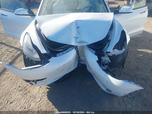 Photo 5 VIN: 5YJ3E1EB3NF358510 - TESLA MODEL 3 