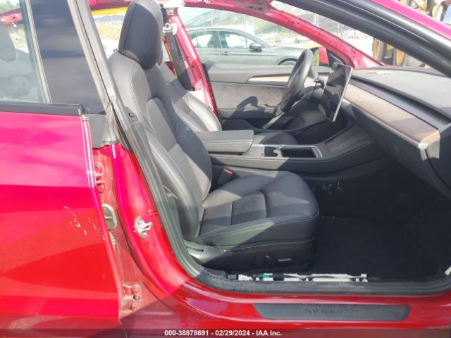 Photo 4 VIN: 5YJ3E1EB3PF393518 - TESLA MODEL 3 