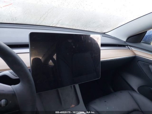 Photo 6 VIN: 5YJ3E1EB3PF603373 - TESLA MODEL 3 