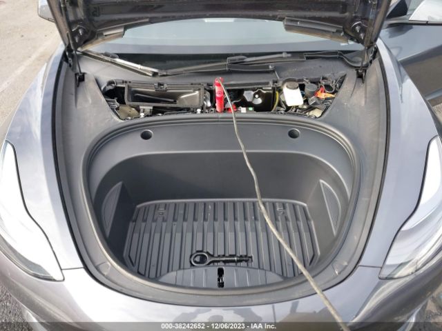 Photo 9 VIN: 5YJ3E1EB3PF634039 - TESLA MODEL 3 