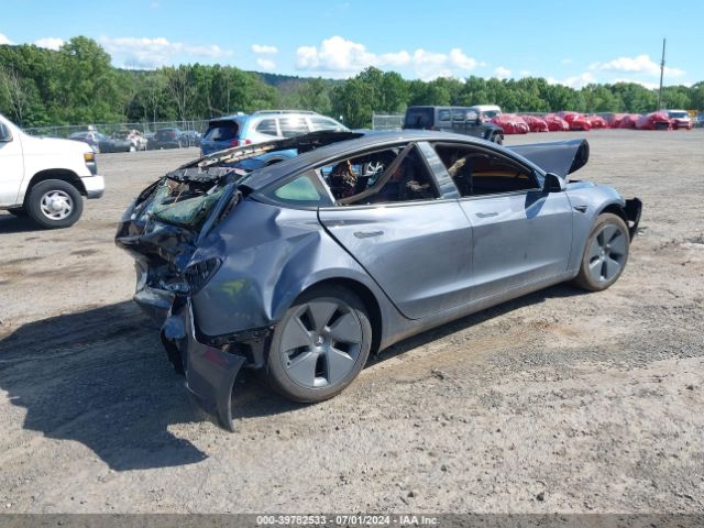 Photo 3 VIN: 5YJ3E1EB3PF703795 - TESLA MODEL 3 