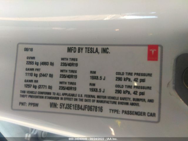 Photo 8 VIN: 5YJ3E1EB4JF067816 - TESLA MODEL 3 