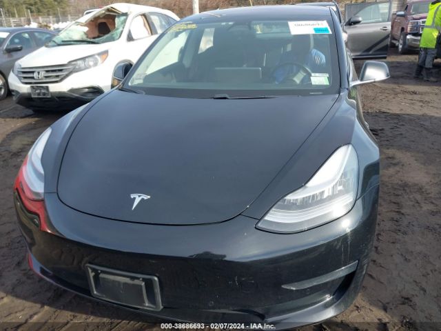 Photo 9 VIN: 5YJ3E1EB4JF068089 - TESLA MODEL 3 