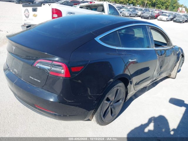 Photo 3 VIN: 5YJ3E1EB4JF070831 - TESLA MODEL 3 