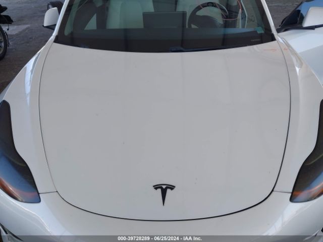 Photo 9 VIN: 5YJ3E1EB4JF081375 - TESLA MODEL 3 