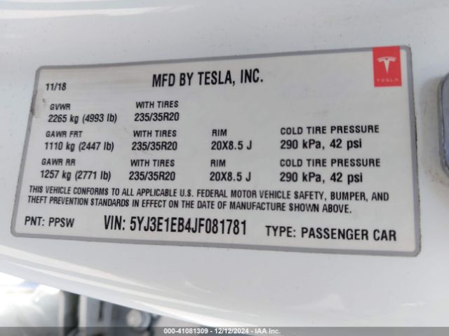 Photo 8 VIN: 5YJ3E1EB4JF081781 - TESLA MODEL 3 