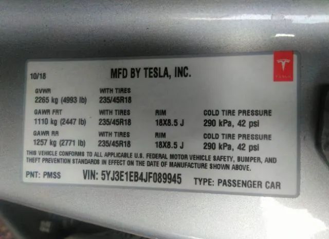 Photo 8 VIN: 5YJ3E1EB4JF089945 - TESLA MODEL 3 