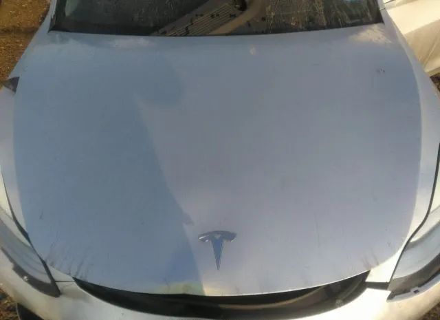 Photo 9 VIN: 5YJ3E1EB4JF089945 - TESLA MODEL 3 