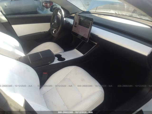 Photo 4 VIN: 5YJ3E1EB4JF122314 - TESLA MODEL 3 