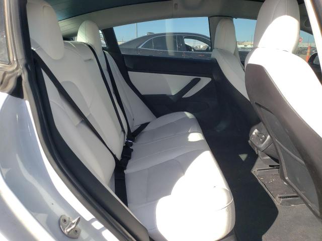 Photo 9 VIN: 5YJ3E1EB4JF122507 - TESLA MODEL 3 