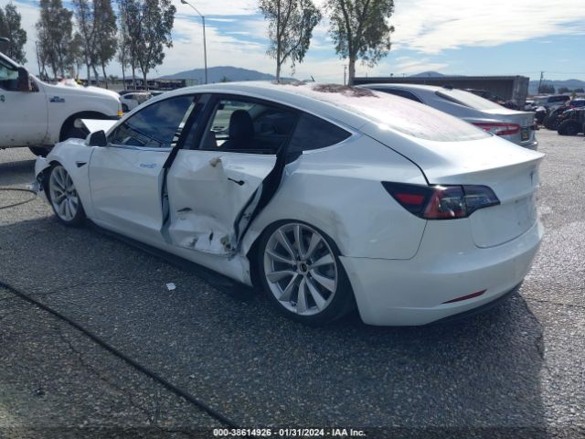 Photo 2 VIN: 5YJ3E1EB4JF182545 - TESLA MODEL 3 