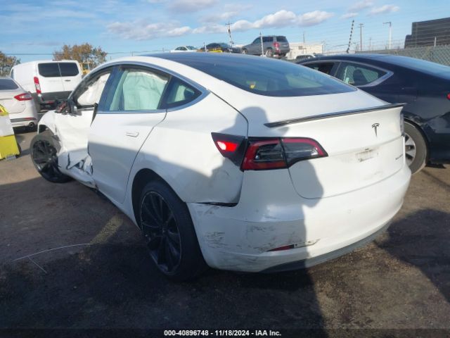 Photo 2 VIN: 5YJ3E1EB4KF194678 - TESLA MODEL 3 