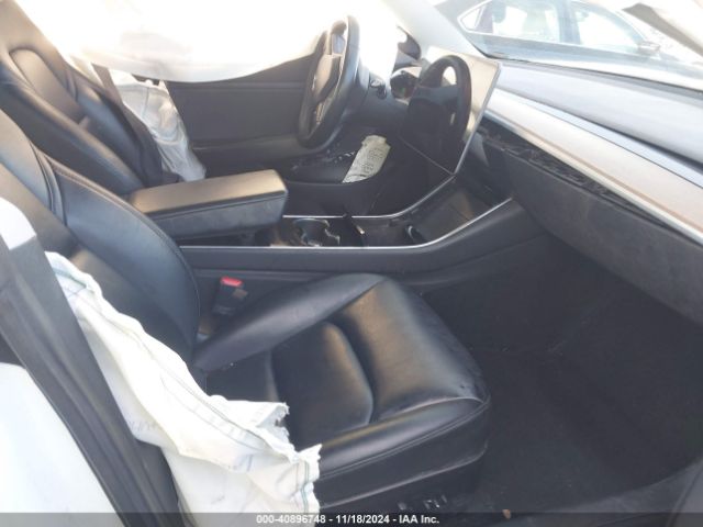 Photo 4 VIN: 5YJ3E1EB4KF194678 - TESLA MODEL 3 