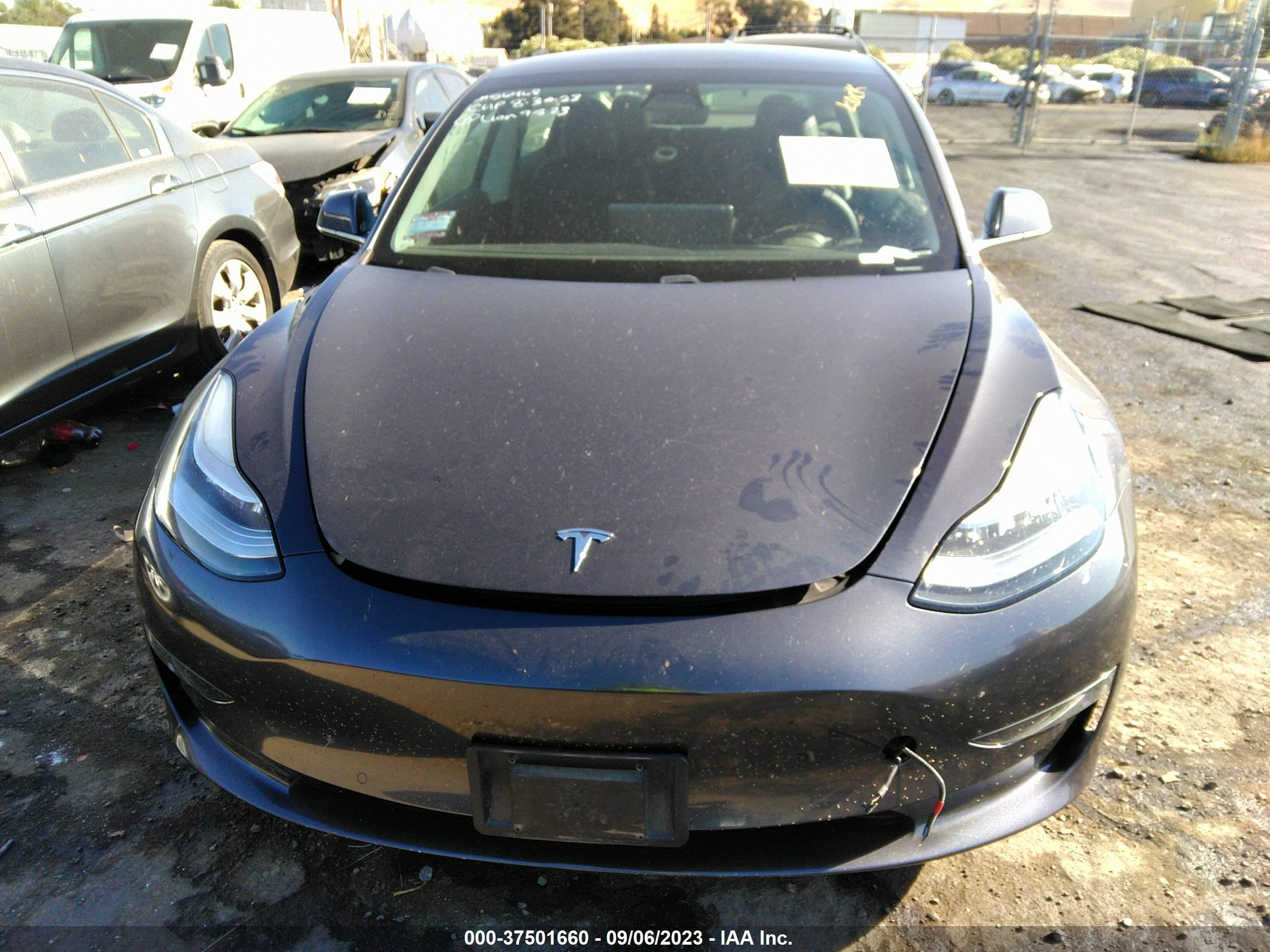 Photo 11 VIN: 5YJ3E1EB4KF517627 - TESLA MODEL 3 