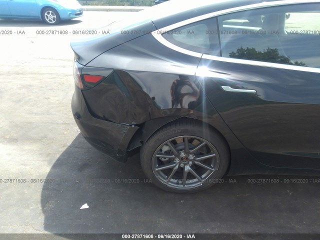 Photo 5 VIN: 5YJ3E1EB4LF599733 - TESLA MODEL 3 