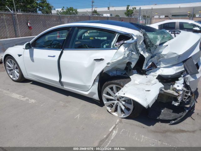 Photo 2 VIN: 5YJ3E1EB4LF638675 - TESLA MODEL 3 