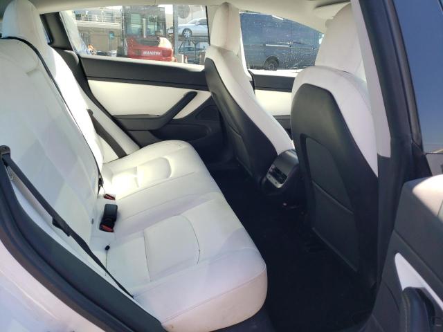 Photo 9 VIN: 5YJ3E1EB4LF639888 - TESLA MODEL 3 