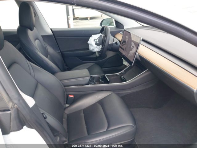 Photo 4 VIN: 5YJ3E1EB4LF651233 - TESLA MODEL 3 