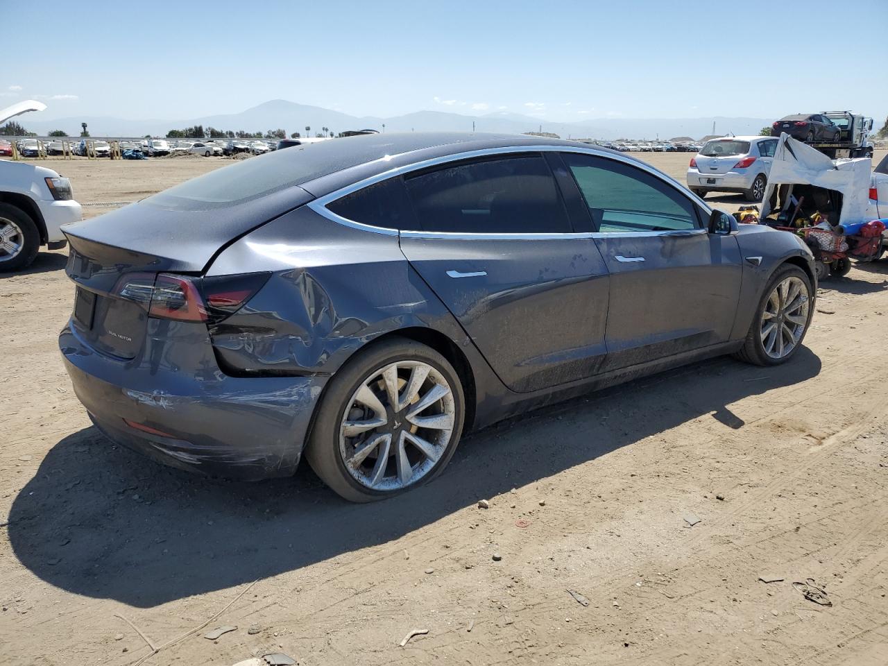 Photo 2 VIN: 5YJ3E1EB4LF746651 - TESLA MODEL 3 