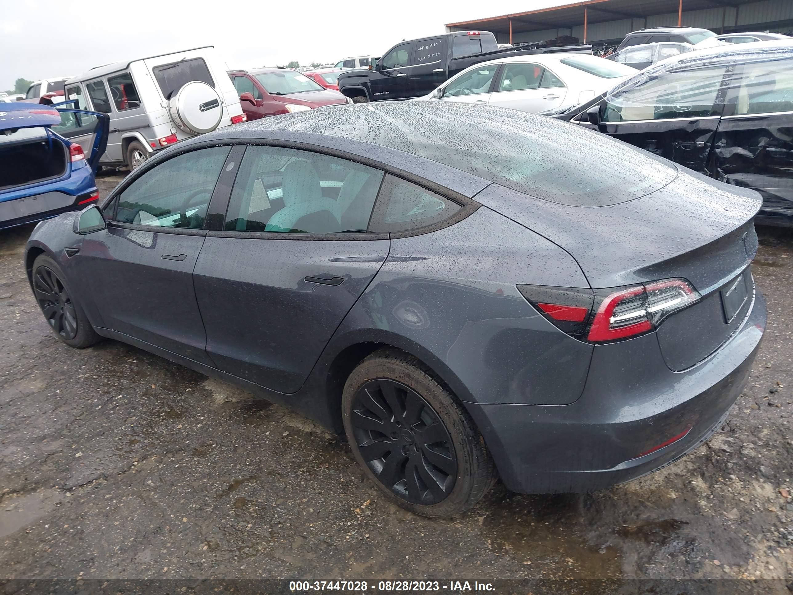 Photo 2 VIN: 5YJ3E1EB4MF054651 - TESLA MODEL 3 